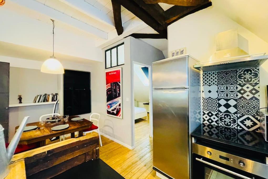 Apartment T3 Standing Center Station And Shops Tours Bagian luar foto